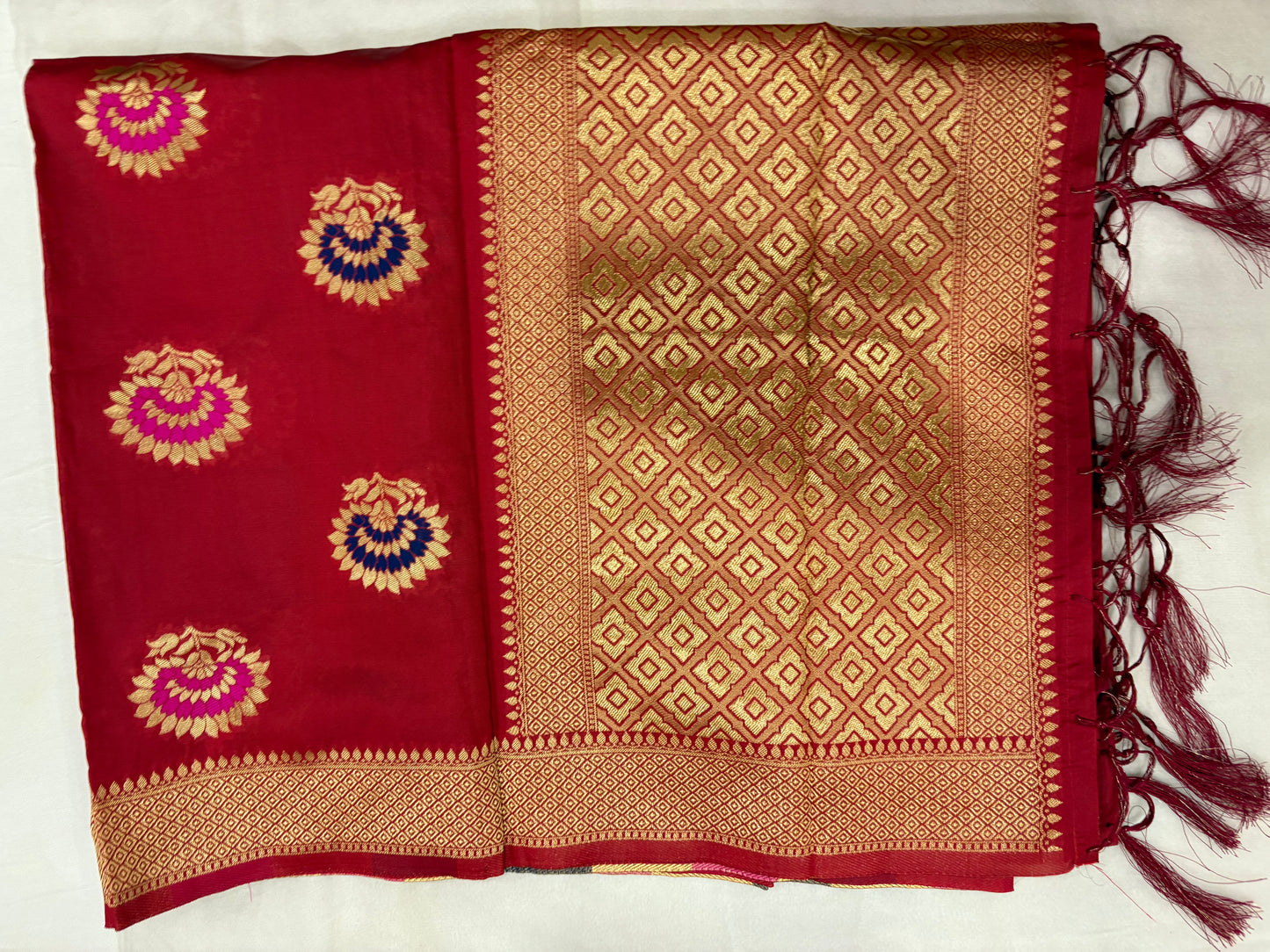 Cotton silk full Banarasi print 2.25m wide dupatta pink